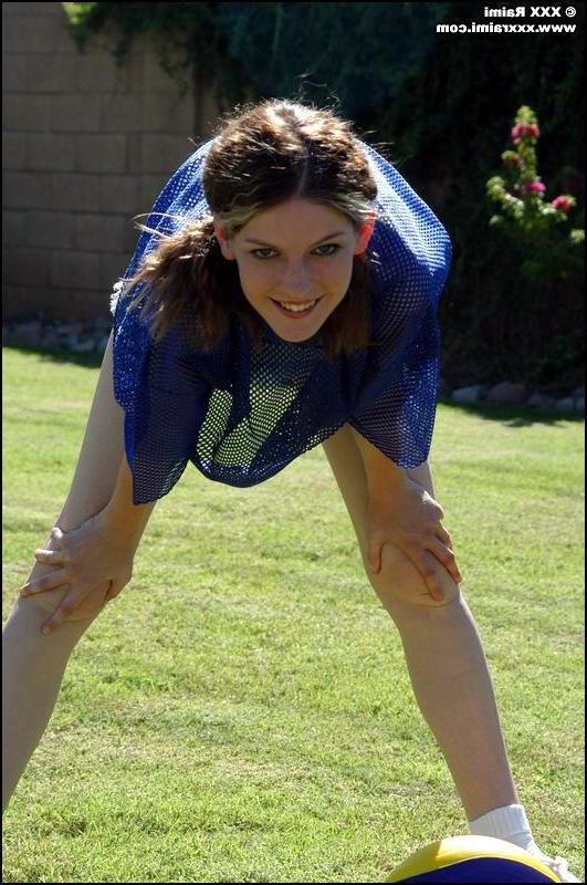 15P Raimi takes off her top outside