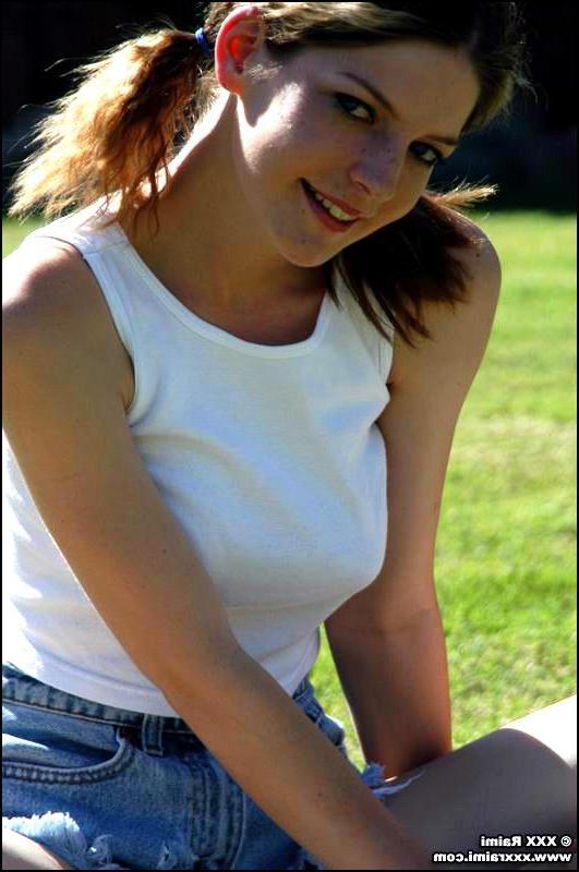 15P Raimi takes off her top outside