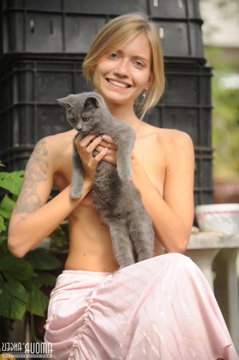 20P Blonde teen Jenny pets her pussy
