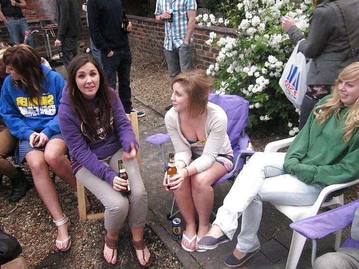 11P Facebook: Cute bare foot teen