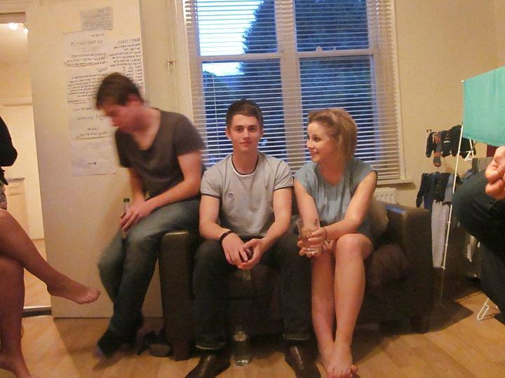 11P Facebook: Cute bare foot teen