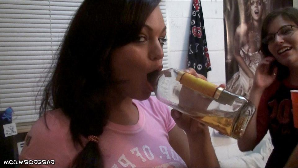 12P Horny college girls put out at a dorm party