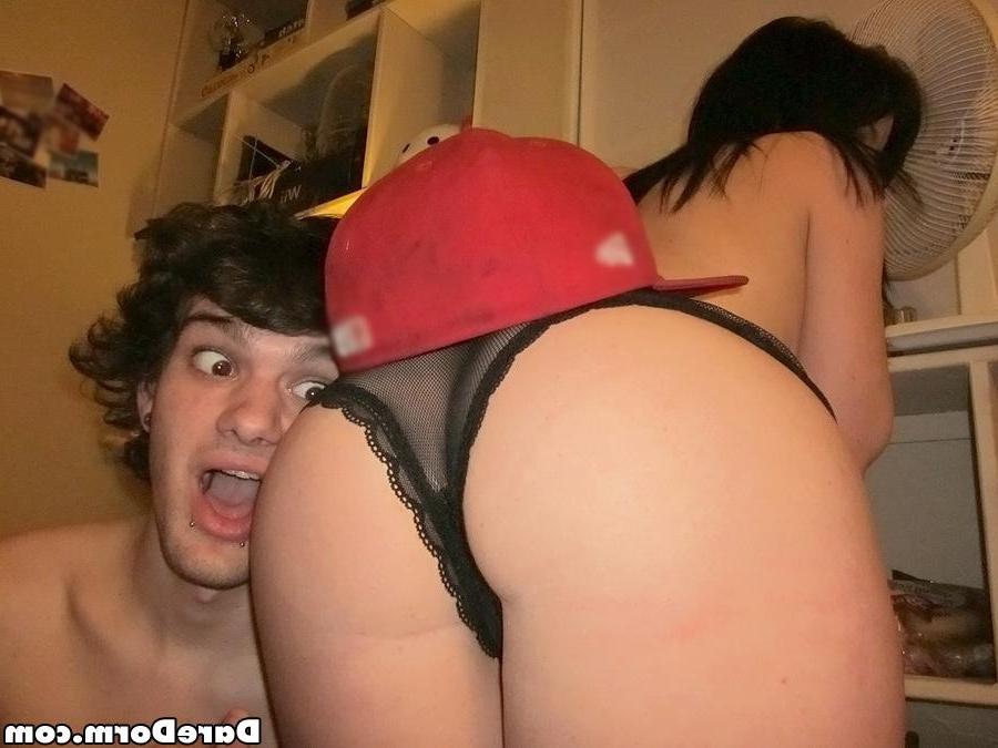 12P Hot teens go crazy at a dorm party