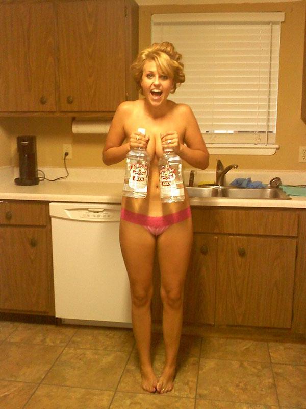 15P Hot party girls get loose on cam and expose their hotness