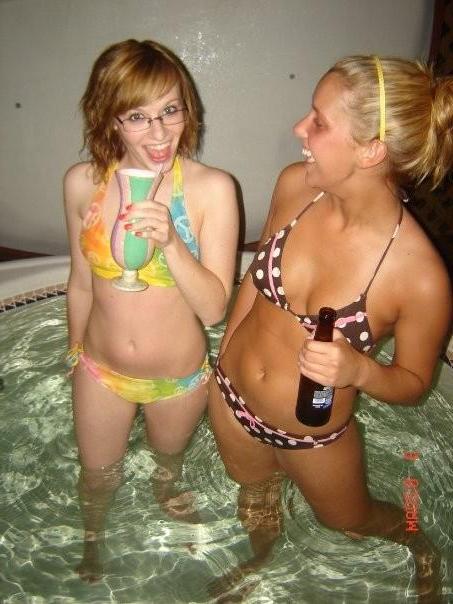 15P Hot college babes go wild while partying