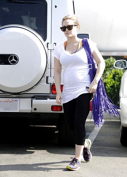 11P Hilary Duff - at Chipotle in Toluca Lake