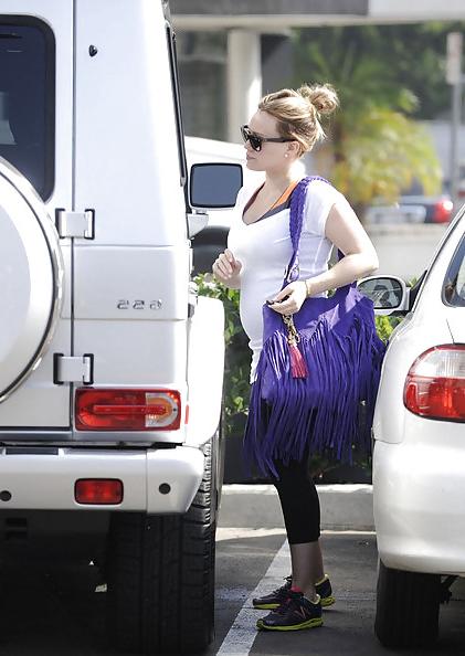 11P Hilary Duff - at Chipotle in Toluca Lake