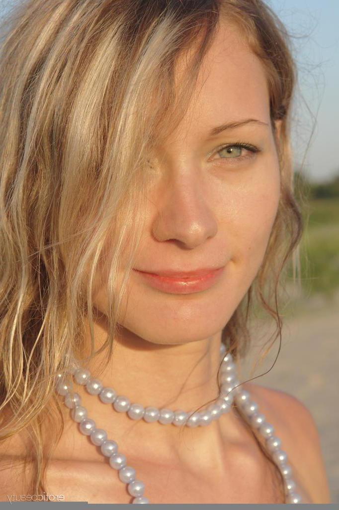 16P Blonde beauty Nora A gets naked and displays her amazing body