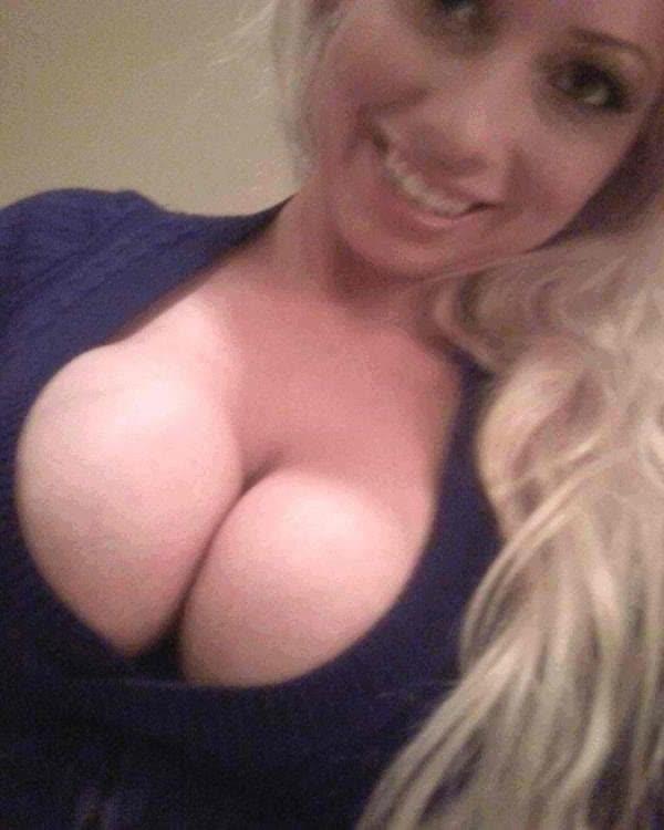 10P Heavy-chested naughty chicks displaying their juicy melons