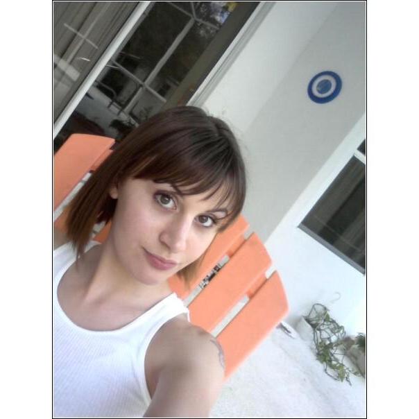 14P Naughty heavy-chested babe displays fine tits and pussy