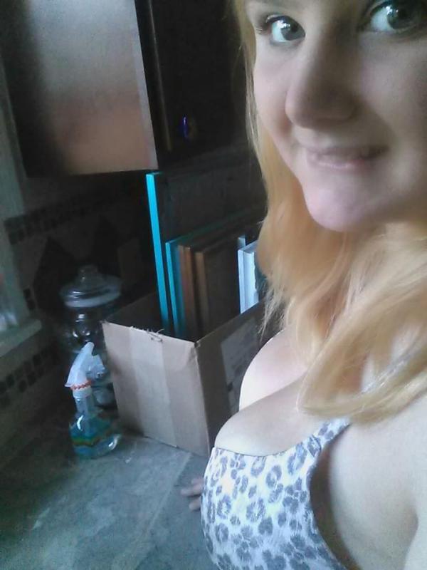 10P Naughty busty GFs showing off their juicy juggs