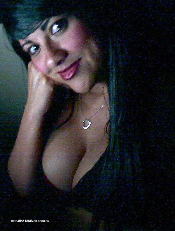15P Photo compilation of amateur big-busted chicks