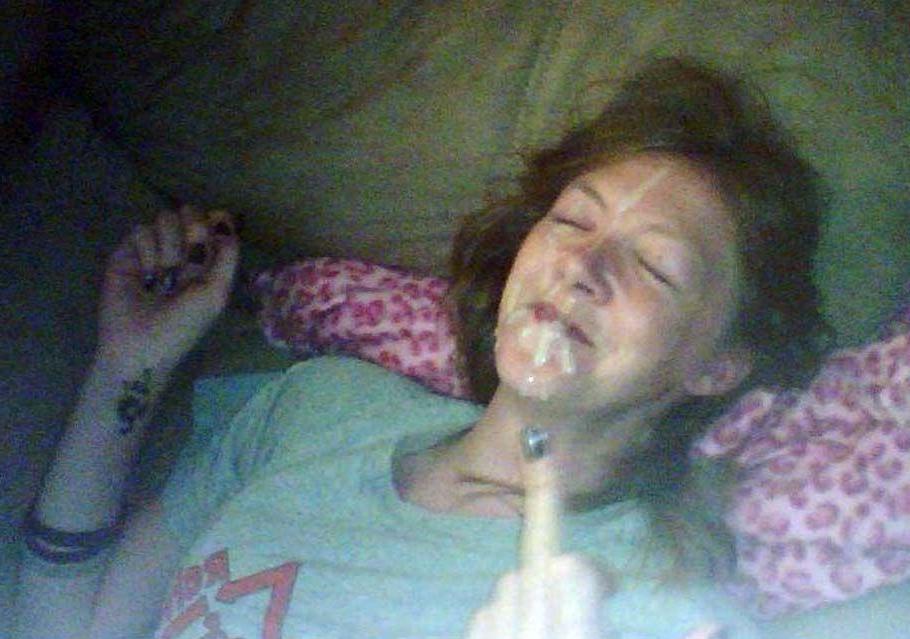 15P Pictures of an amateur gf sucking cock