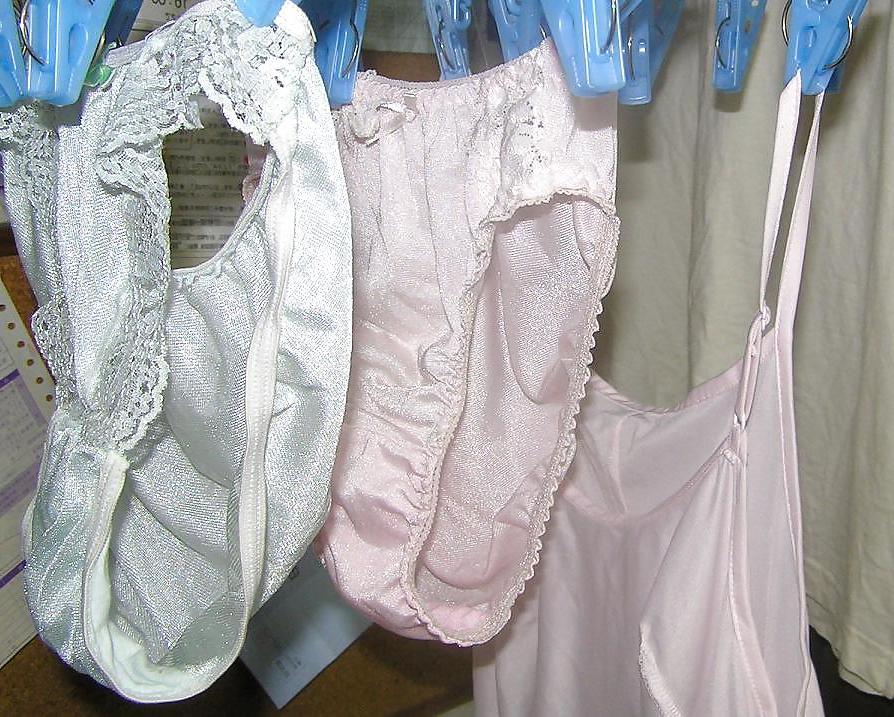 25P Nylon panties on clotheslines