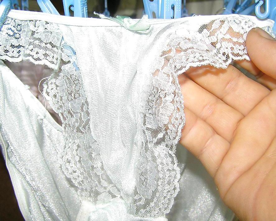 25P Nylon panties on clotheslines