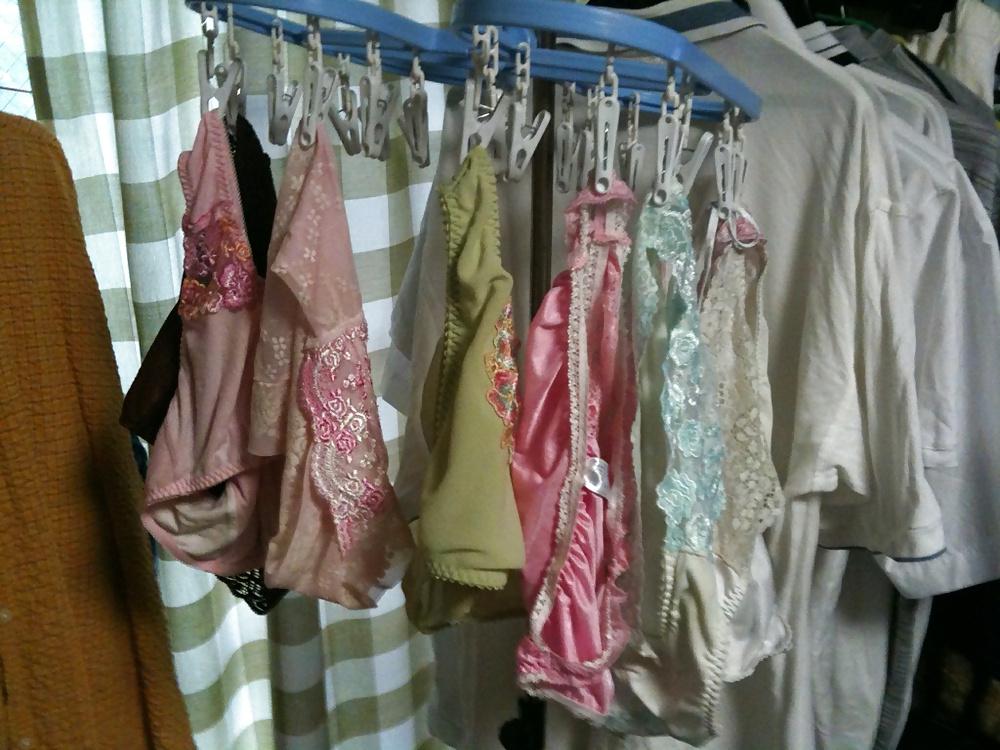 25P Nylon panties on clotheslines
