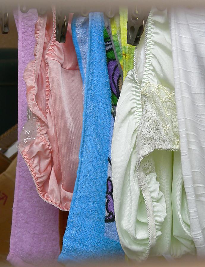 25P Nylon panties on clotheslines