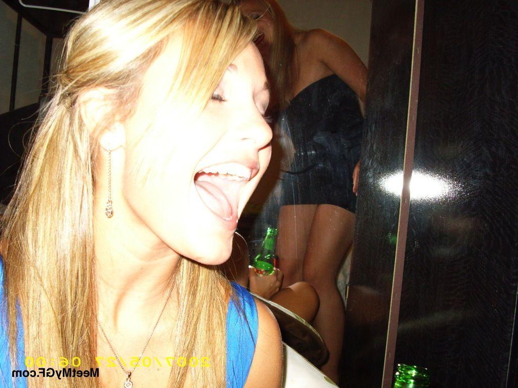 15P Pictures of hot girlfriends going wild