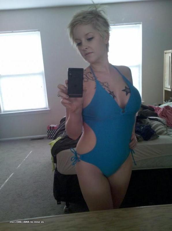14P Picture compilation of a hot inked scene girlfriend