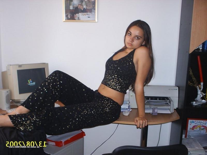 14P Compilation of a sexy brunette babe modelling skimpy outfits