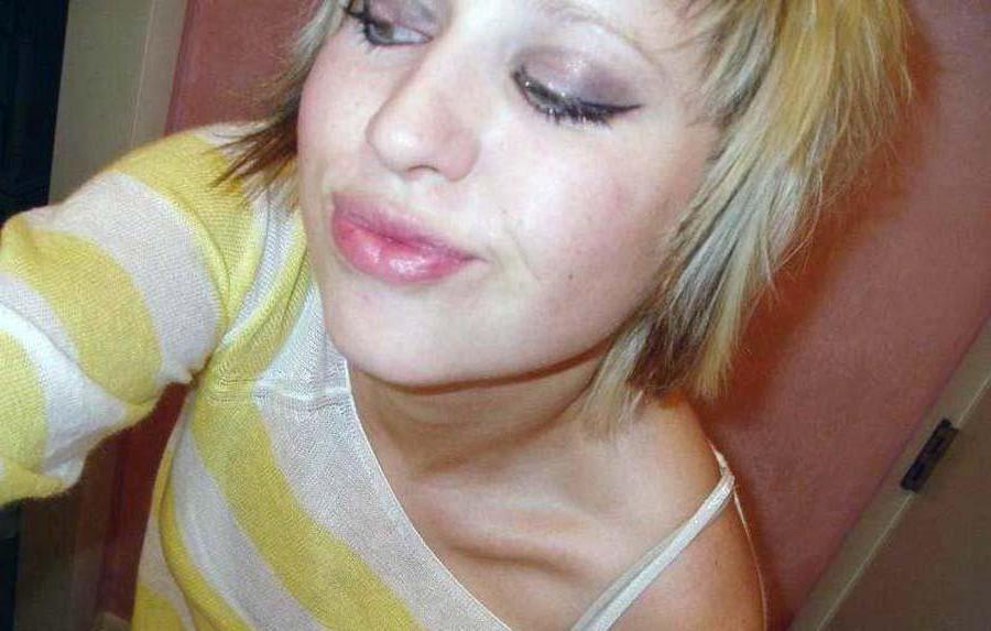 16P Photo compilation of nice amateur sexy non-nude chicks