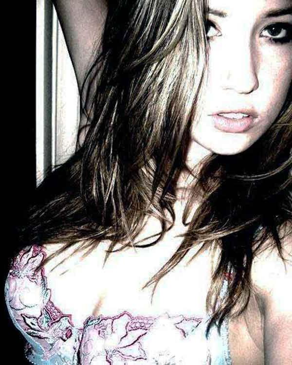15P Picture compilation of amateur kinky non-nude hotties