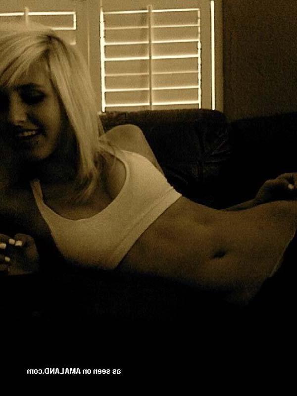 16P Picture compilation of kinky sexy amateur non-nude hotties