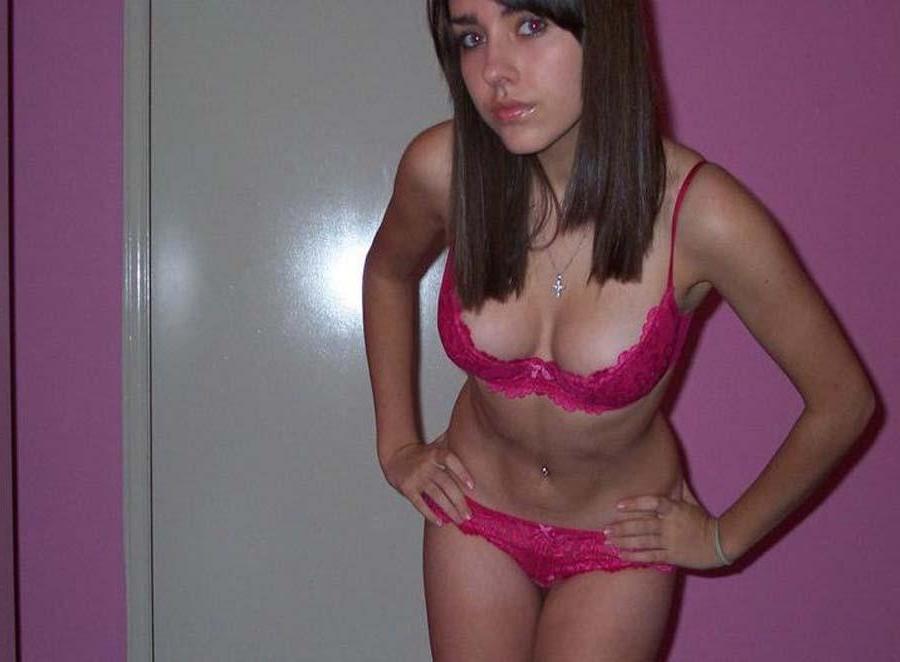 16P Picture compilation of kinky sexy amateur non-nude hotties
