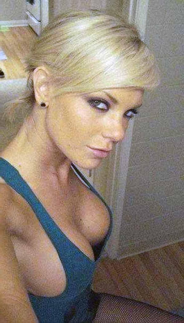 15P Picture compilation of sexy amateur non-nude honeys