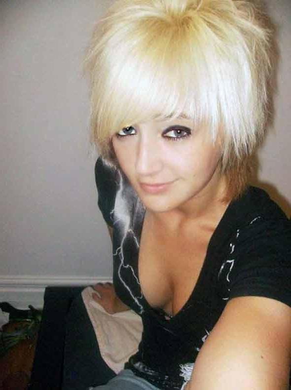 15P Picture compilation of sexy amateur non-nude honeys