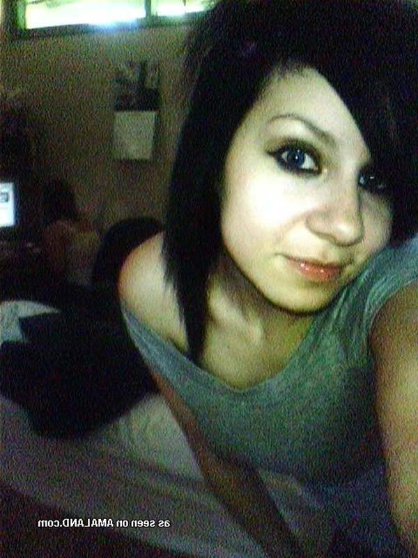 16P Picture compilation of an amateur naughty sleazy babe