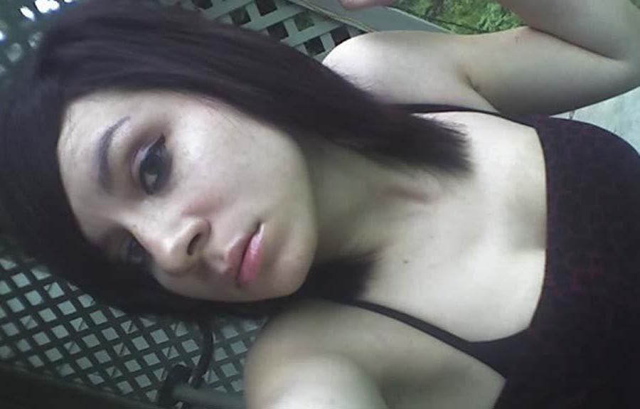 16P Picture compilation of an amateur naughty sleazy babe