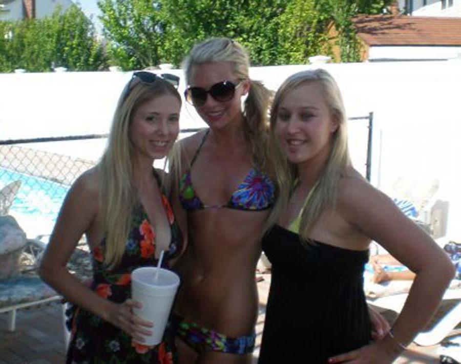 16P Photo compilation of various amateur girlfriends showing off