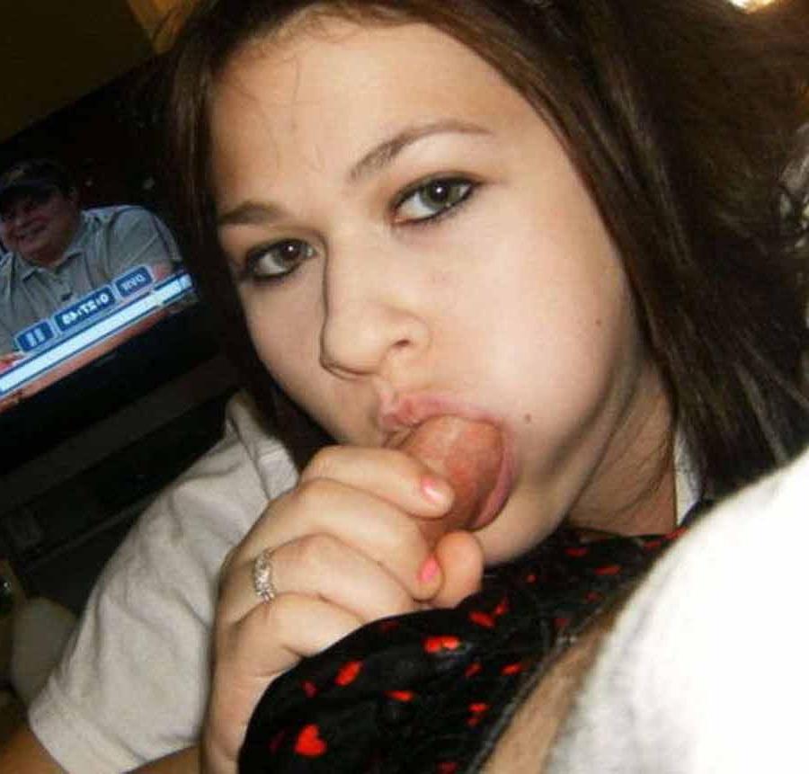 16P Picture compilation of an amateur hardcore chick sucking on my boner