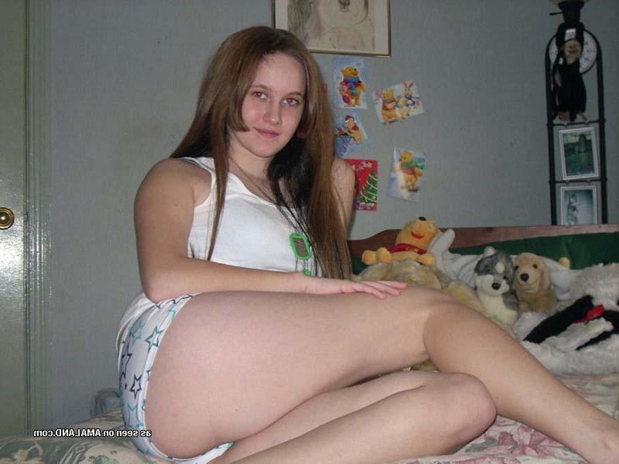 16P Picture compilation of an amateur kinky playful cocksucking babe