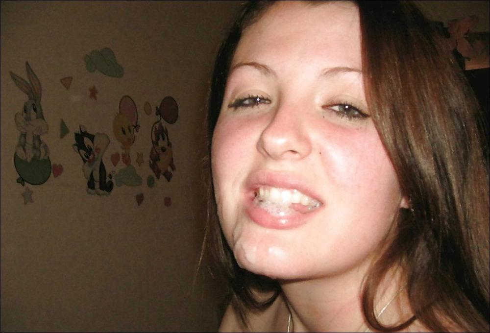 25P Beautiful wife is showing her oral skills