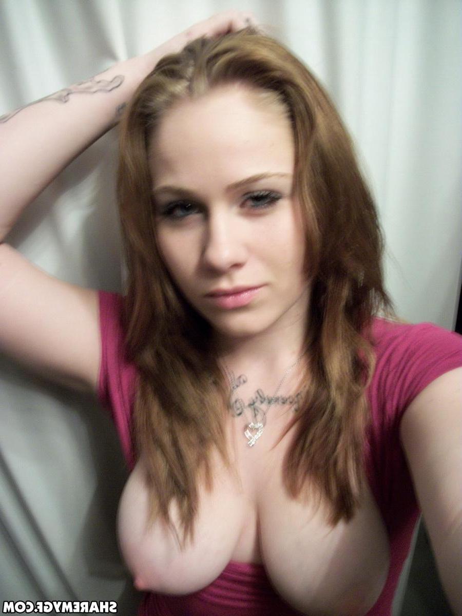 20P Busty redhead GF takes selfies of her tits and ass