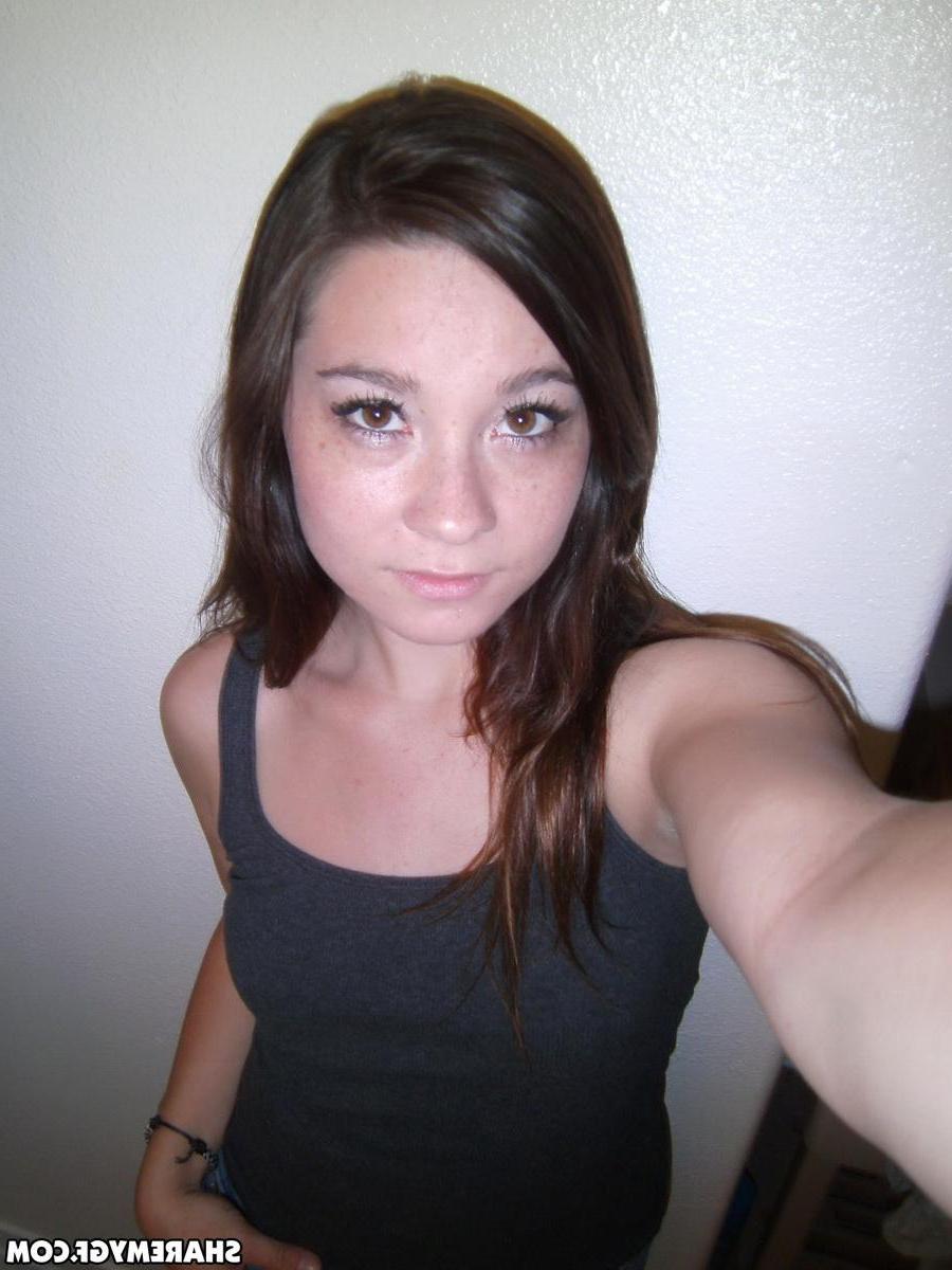 20P Hot brunette coed takes selfies her perky boobs and round ass