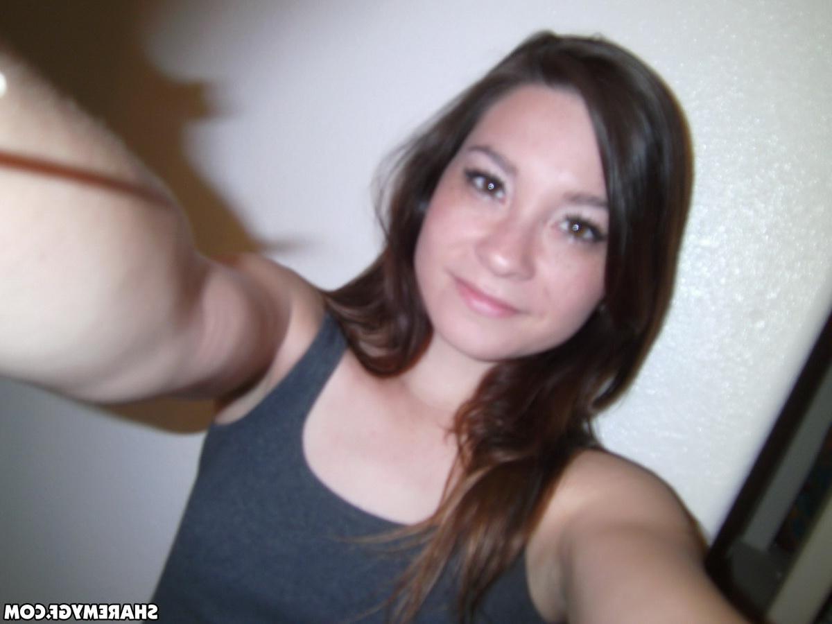 20P Hot brunette coed takes selfies her perky boobs and round ass