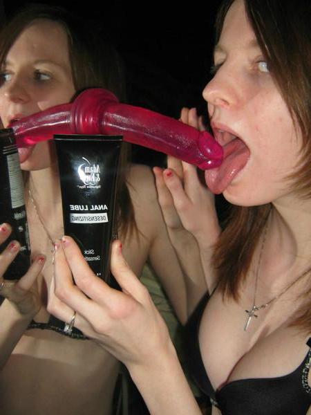15P Gorgeous teen girlfriends share some pics of their hot bodies