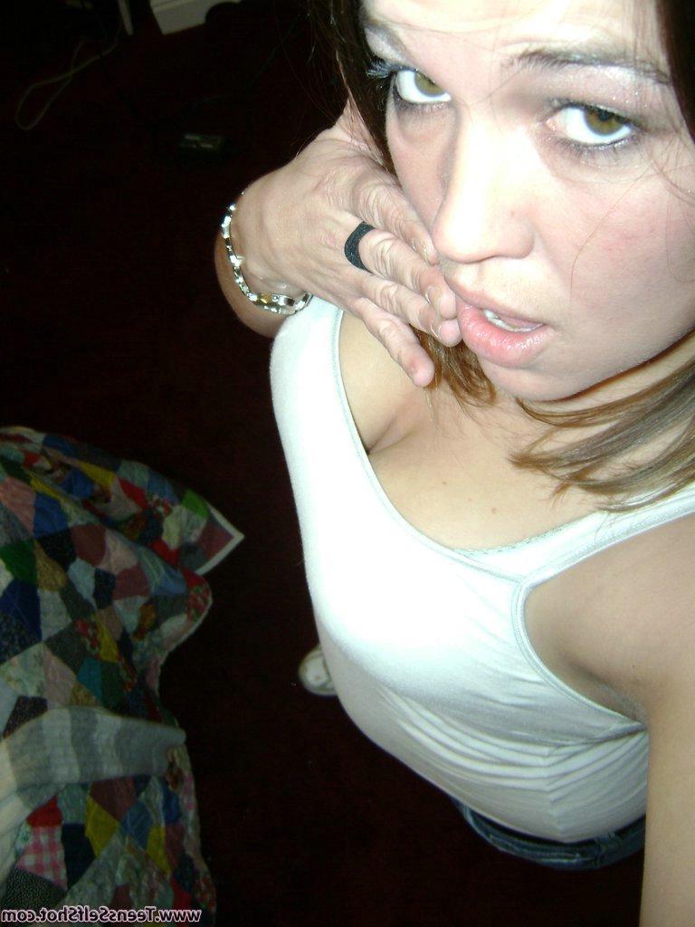 15P Pictures of a busty amateur girl showing her big titties
