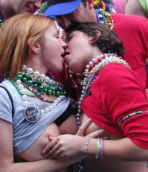 15P Pictures of hot teens taking sexy pics of themselves