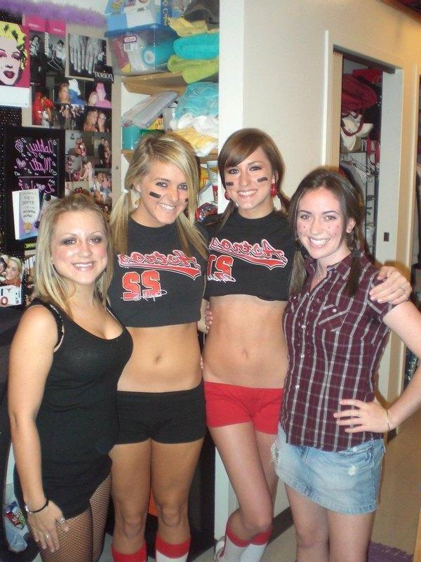15P Pictures of hot coeds going slutty on camera