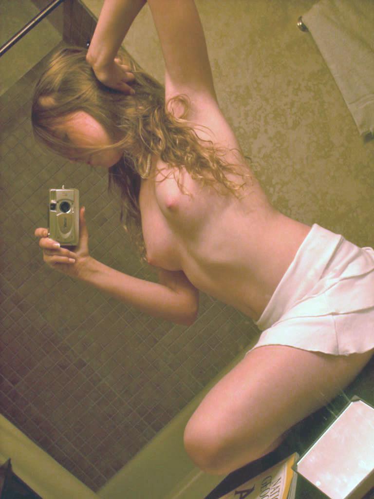 15P Pictures of super hot teen girlfriends going slutty on cam