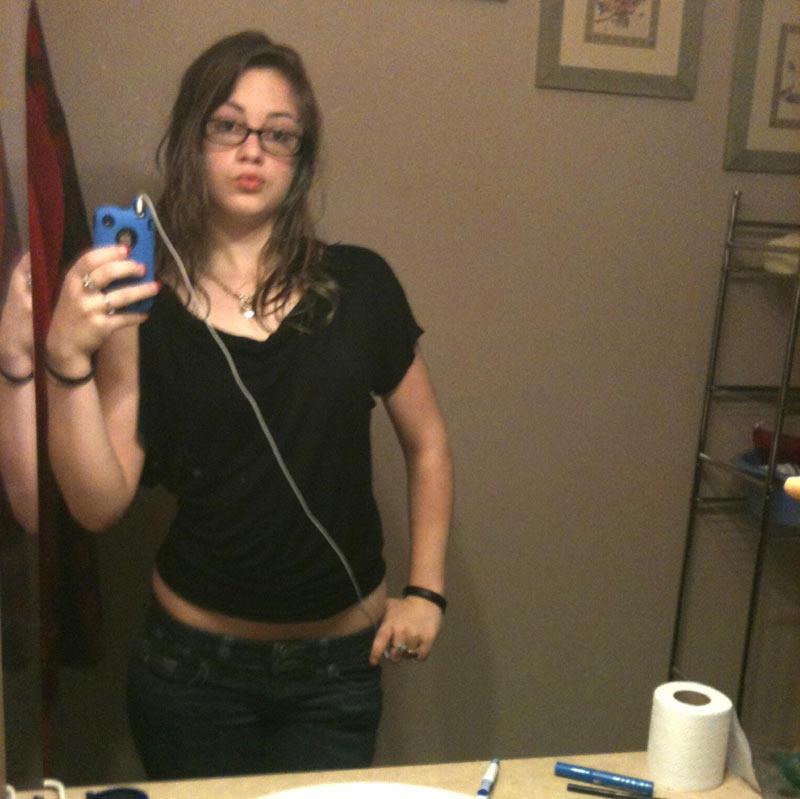 15P Pictures of hot teen girlfriends taking pics of themselves