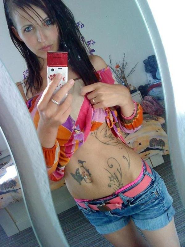 15P Pictures of horny amateur teen girlfriends taking pics of themselves