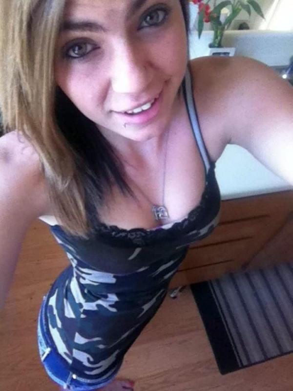 14P Brunette college hottie shares her sexy self-shot pictures