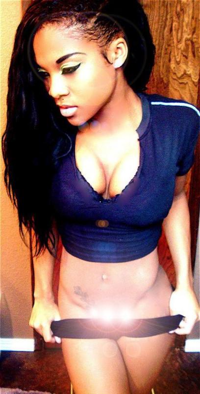 10P Ebony GF busts out of her outfits while flaunting her cleavage