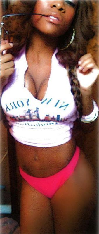 10P Ebony GF busts out of her outfits while flaunting her cleavage