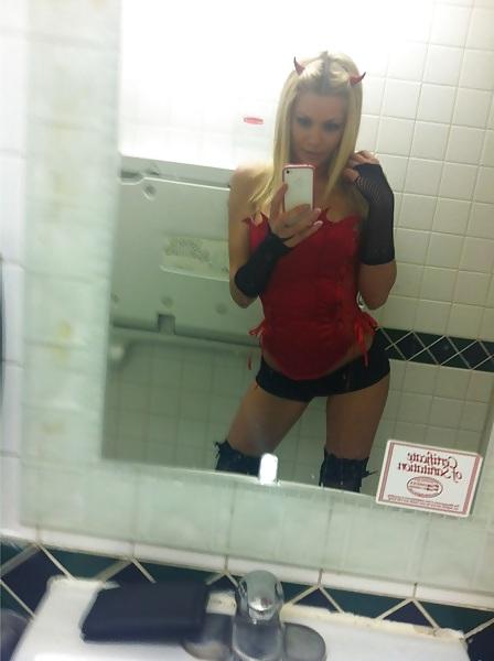 25P Self-shot girls!
